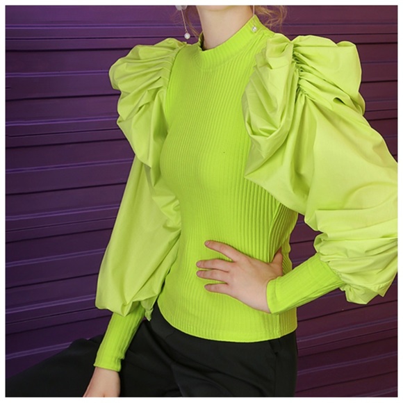 💜 The ESPINELLA Puff Sleeve Top - Picture 5 of 8